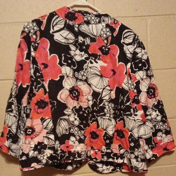 Kim Rogers Black and Red Floral Blazer - Picture 10 of 12